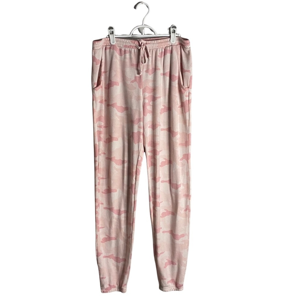 Rose + Vine Women's Pink and White Patterned Pajama Pants